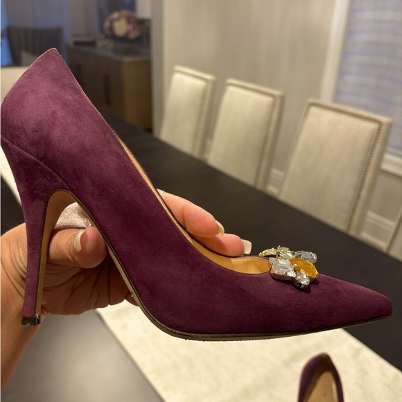 Very Elegant Kate Spade New York Suede Pumps; Size 8; Excellent Condition; - Picture 5 of 13
